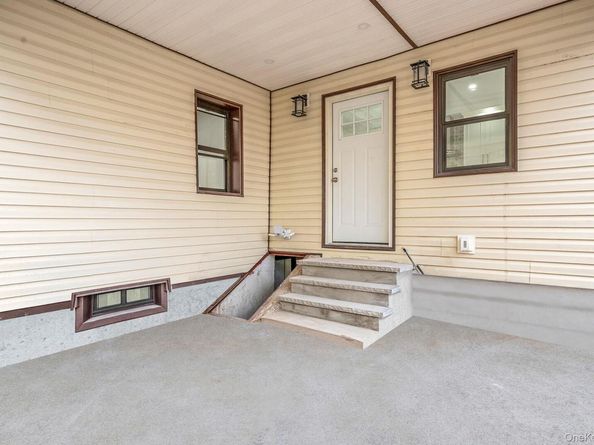 89 Hunnewell Avenue, Elmont NY 11003