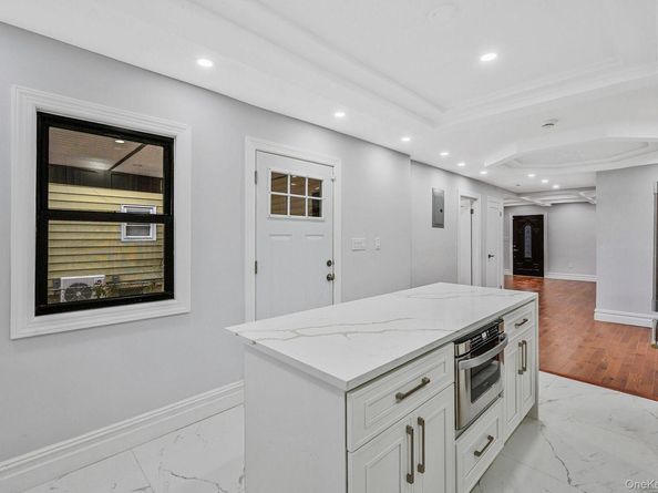 89 Hunnewell Avenue, Elmont NY 11003