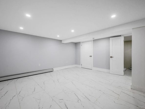 89 Hunnewell Avenue, Elmont NY 11003