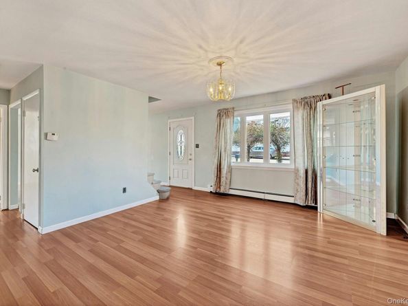 3 Hazel Road, Rocky Point NY 11778