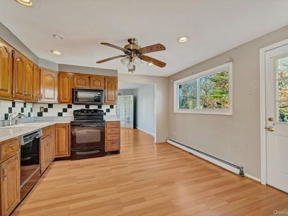 3 Hazel Road, Rocky Point NY 11778