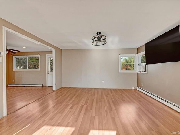 3 Hazel Road, Rocky Point NY 11778