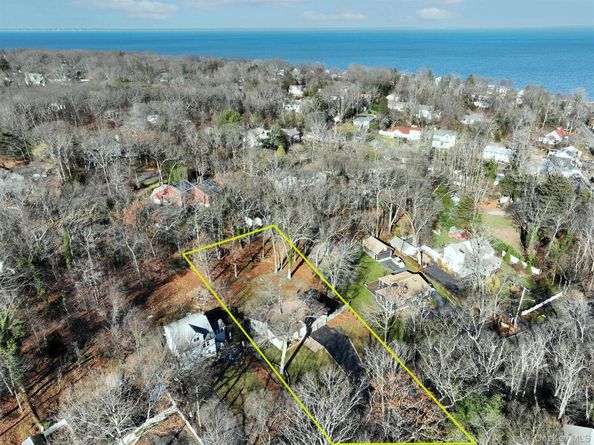 150 Hallock Landing Road, Rocky Point NY 11778