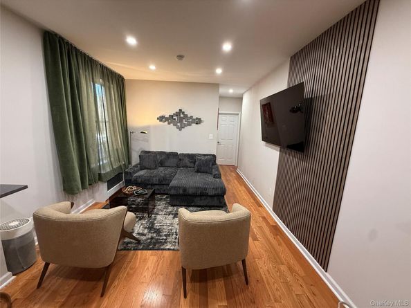 34-58 90th St M2, Jackson Heights NY 11372