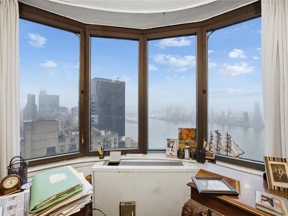 330 E 38th Street 44I, New York (Manhattan) NY 10016