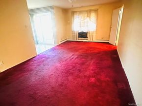 700 Broadway 26, Amityville NY 11701