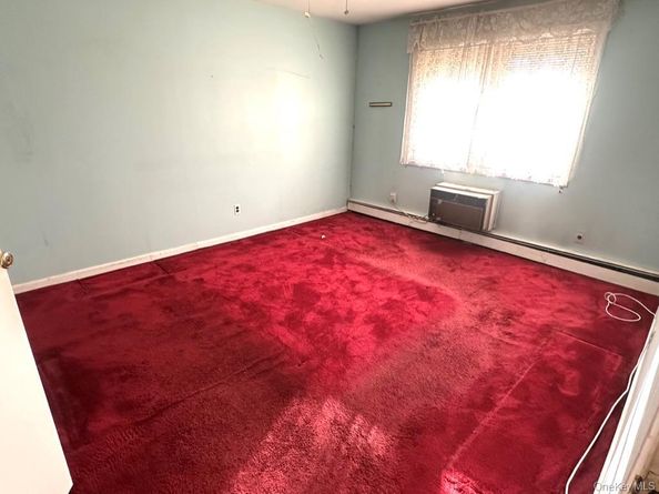 700 Broadway 26, Amityville NY 11701