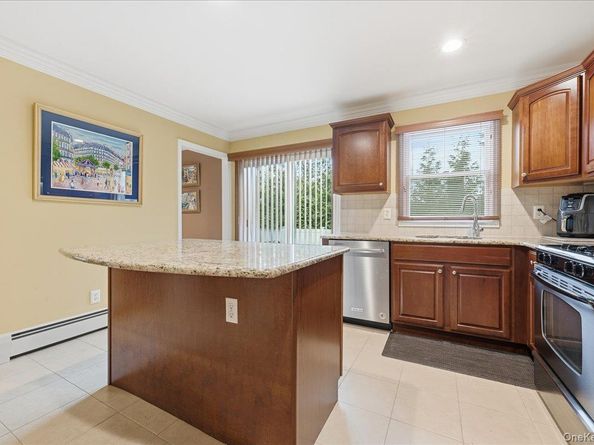 2202 Beech Street, Wantagh NY 11793