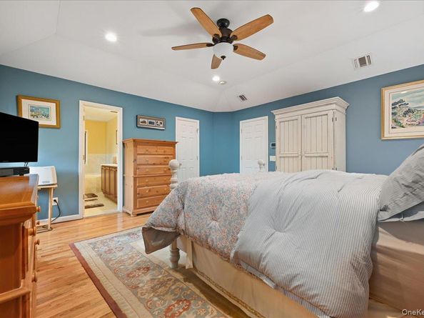 2202 Beech Street, Wantagh NY 11793