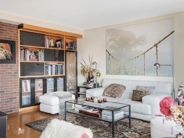 33-47 14th Street 6C, Astoria NY 11106