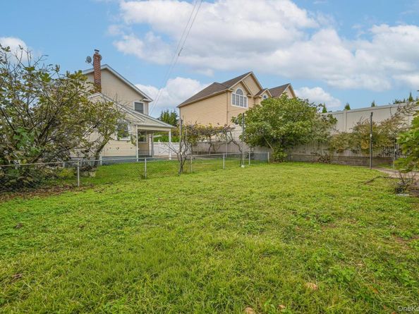 850 First Avenue, Franklin Square NY 11010