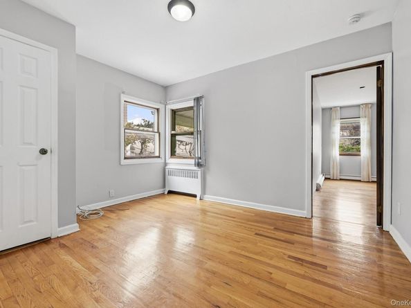 850 First Avenue, Franklin Square NY 11010