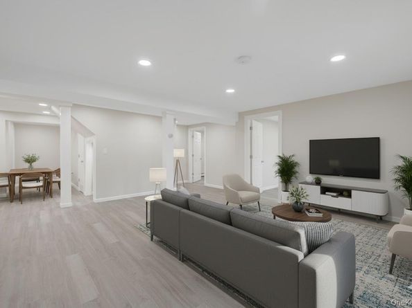 28 Sanford Street, South Huntington NY 11746