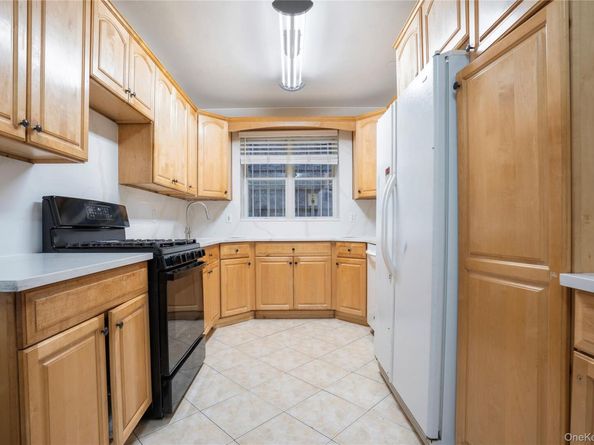 570 Wythe Avenue 6A, Brooklyn NY 11249