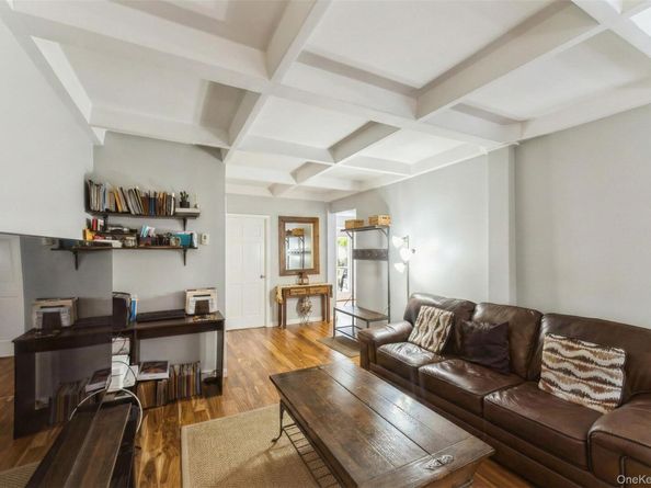 149-32 Union Turnpike 24A, Briarwood NY 11435