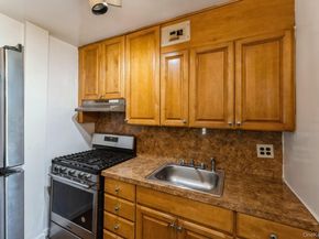 149-32 Union Turnpike 24A, Briarwood NY 11435