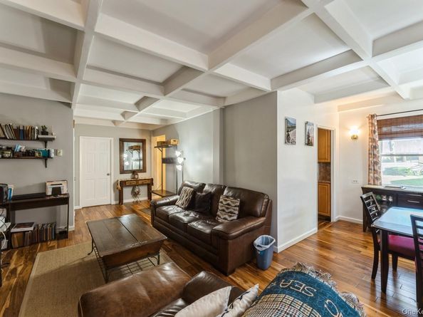 149-32 Union Turnpike 24A, Briarwood NY 11435