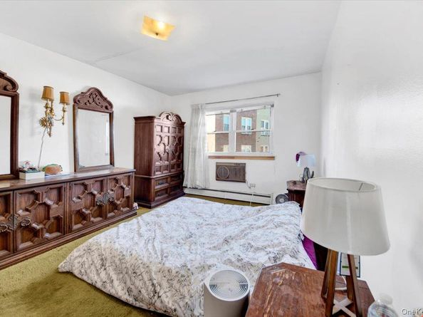 733 Rhinelander Avenue, Bronx NY 10462