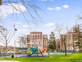 55-23 31st Avenue 4G, Woodside NY 11377
