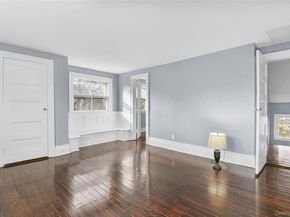 8 The Serpentine, New Rochelle NY 10801