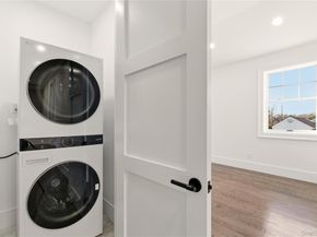 12 Lee Avenue, Albertson NY 11507