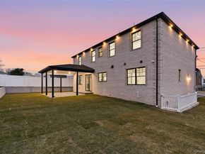 12 Lee Avenue, Albertson NY 11507