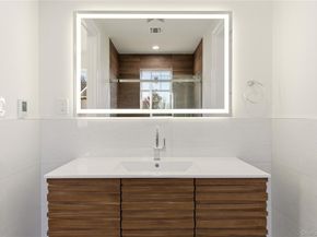 12 Lee Avenue, Albertson NY 11507