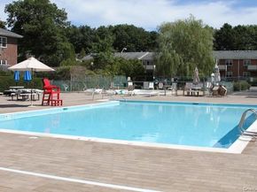 25 Glen Hollow Drive H23, Holtsville NY 11742