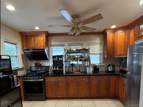 17 Litchfield AV #1 Avenue, Elmont NY 11003