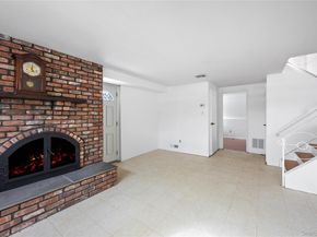 3 Saratoga Street, Commack NY 11725