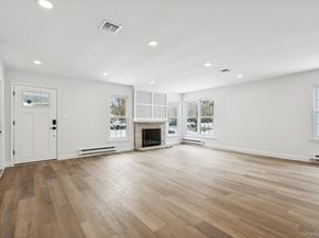 304 Kingston Court, Ridge NY 11961