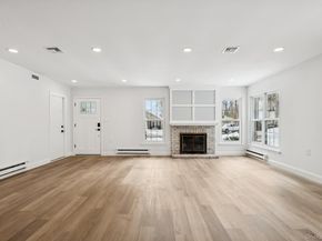 304 Kingston Court, Ridge NY 11961