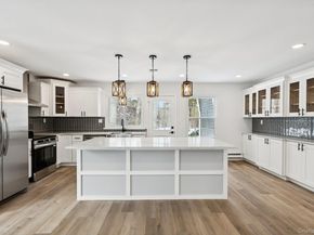 304 Kingston Court, Ridge NY 11961