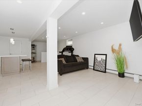 1003 Huntington Avenue, Bronx NY 10465