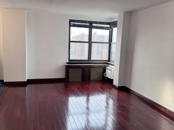 40 Brighton 1st Road 15M, Brooklyn NY 11235