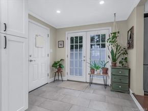 1896 Russell Street, Bellmore NY 11710