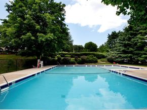 33 Fieldstone Drive G4, Hartsdale NY 10530