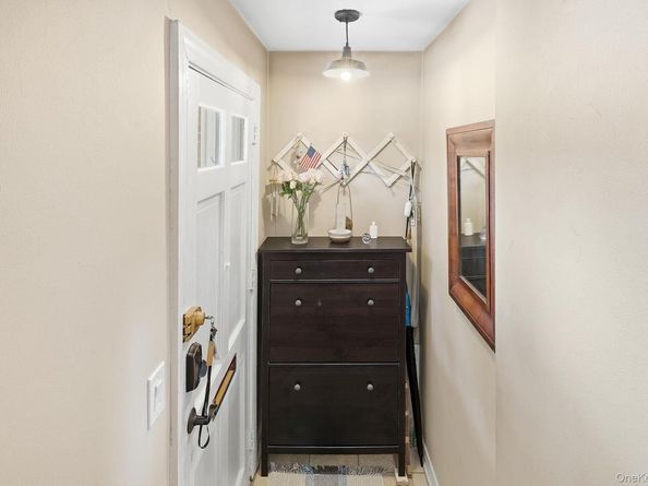 33 Fieldstone Drive G4, Hartsdale NY 10530