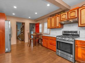 35 S Franklin Avenue, Valley Stream NY 11580