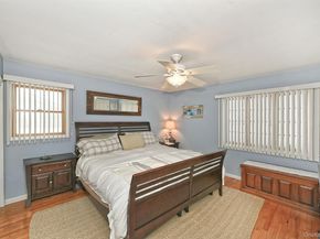 18 Vassar Lane, Hicksville NY 11801