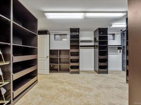 209 Windwatch Drive, Hauppauge NY 11788