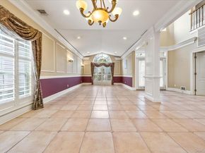 209 Windwatch Drive, Hauppauge NY 11788