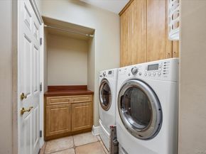 209 Windwatch Drive, Hauppauge NY 11788