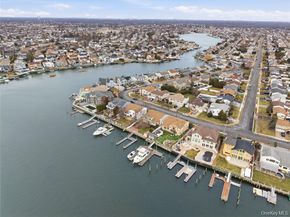 3094 Riverside Drive, Wantagh NY 11793