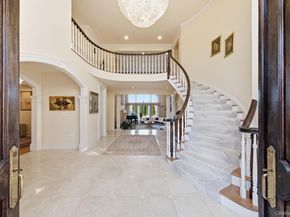 19 Cobblestone Court, Centerport NY 11721