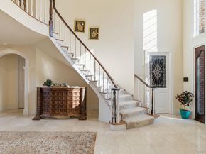 19 Cobblestone Court, Centerport NY 11721