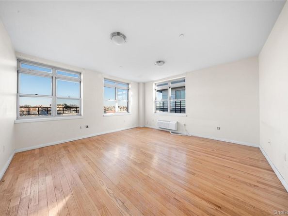 14-34 110th Street 5B, College Point NY 11356