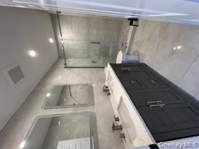 403 S Bayview Avenue, Freeport NY 11520