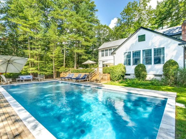 5 Spread Oak Lane, East Hampton NY 11937