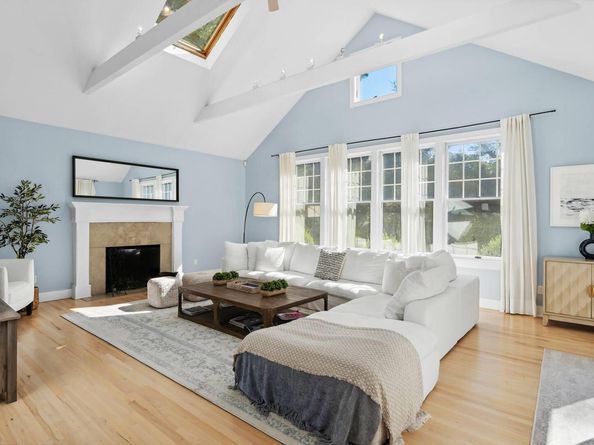 5 Spread Oak Lane, East Hampton NY 11937
